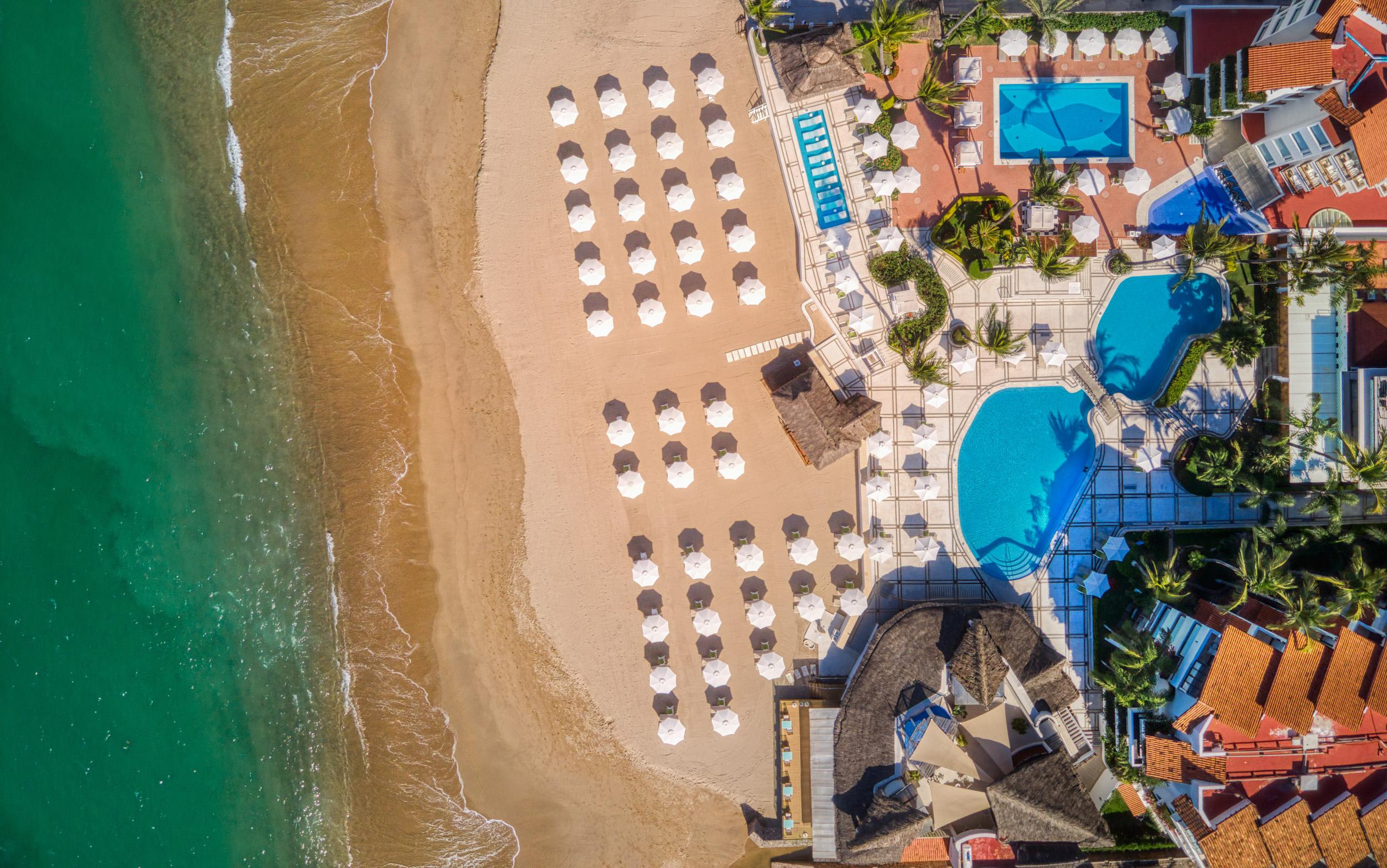 Asado Lirio satélite Buenaventura Grand Hotel & Great Moments, en Pto Vallarta | HotelsCombined