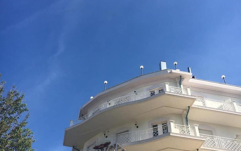 Otro Foto