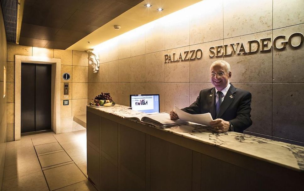 Recepción Foto