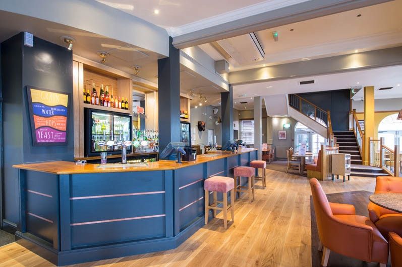 Bar