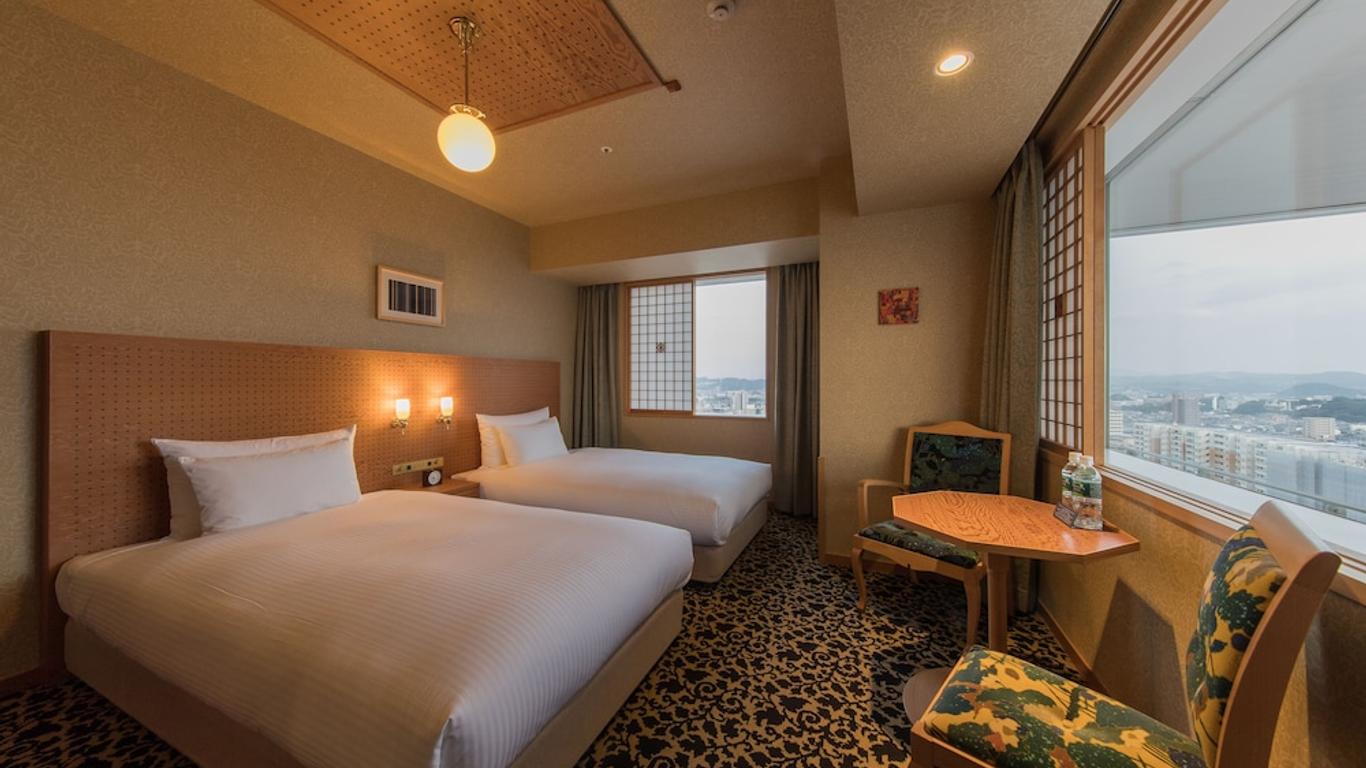 Jr Kyushu Hotel Blossom Oita