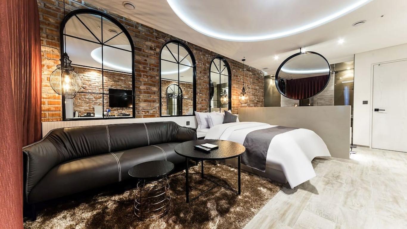 Yongin Astro Hotel