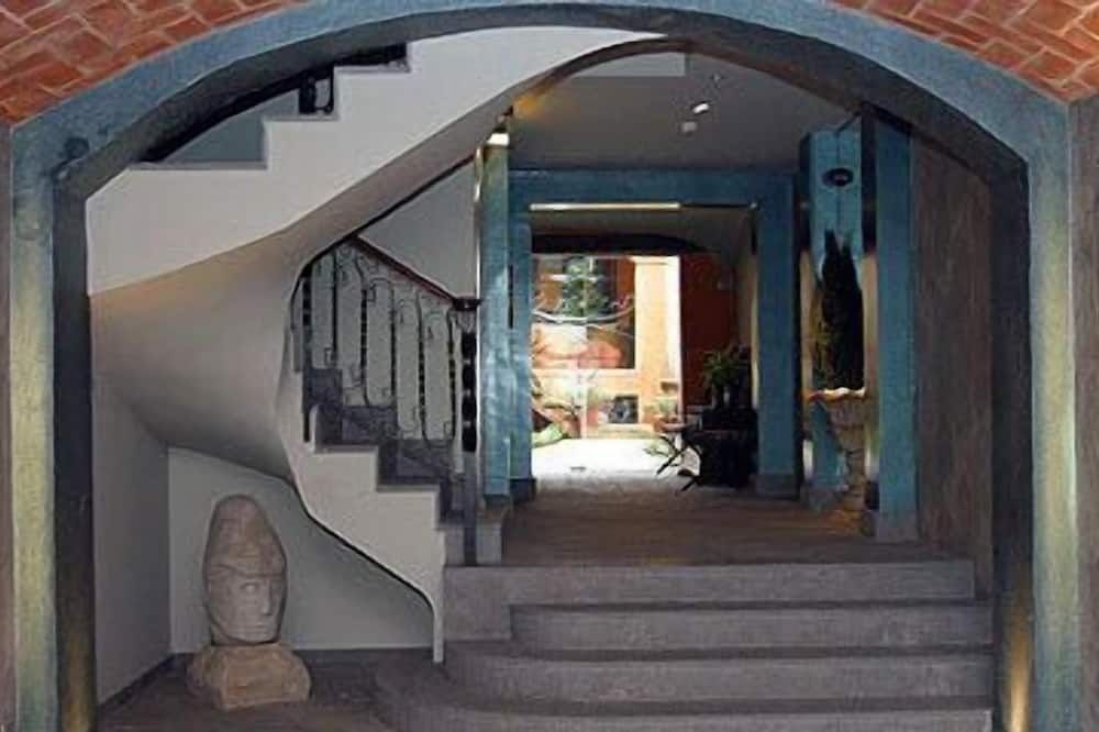 Otro