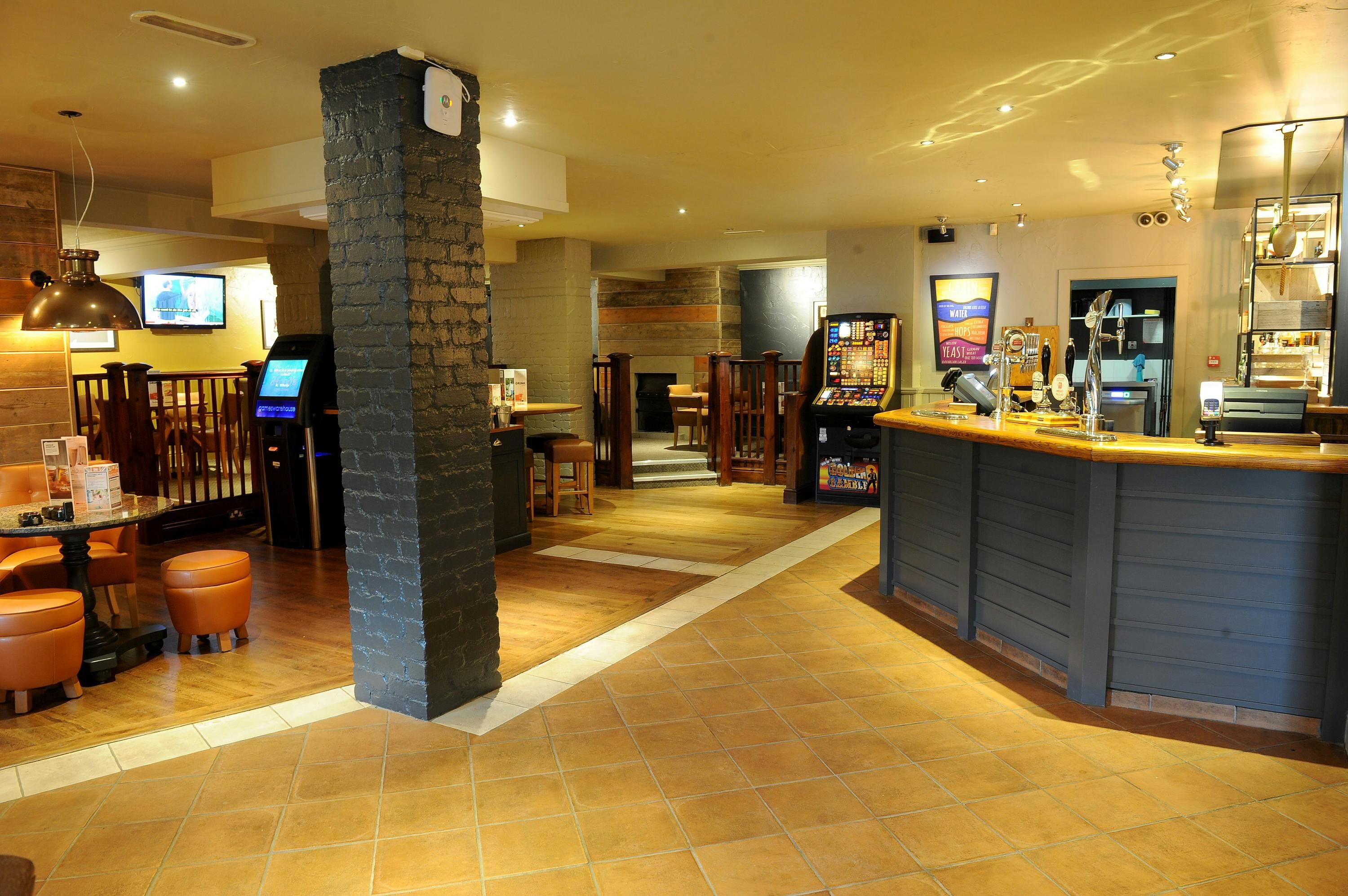 Bar