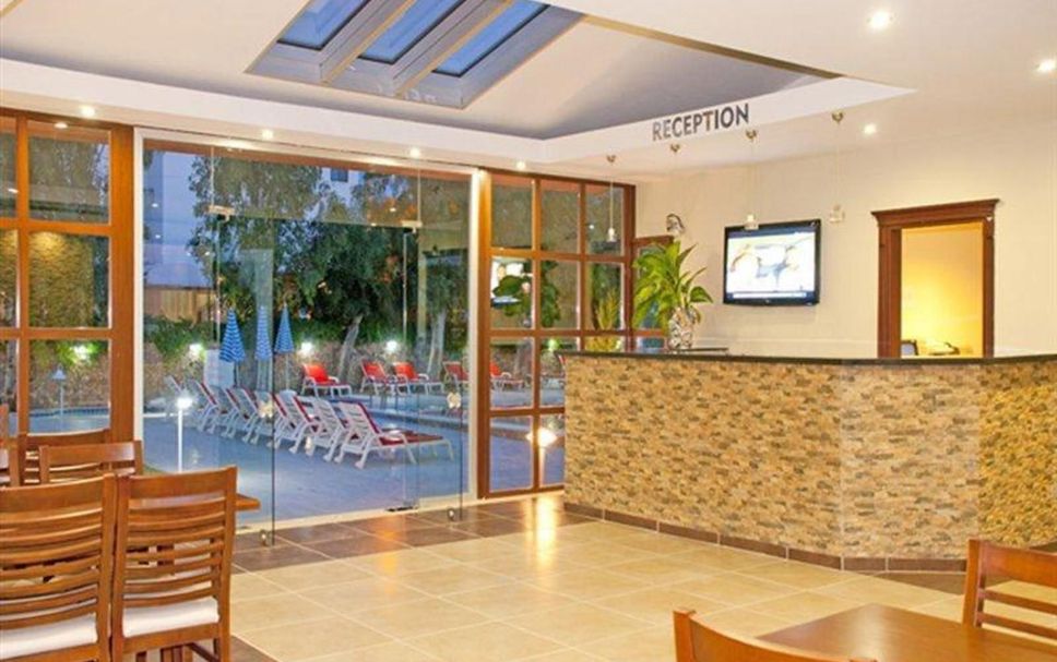 Recepción Foto