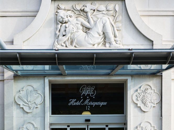 Entrada del hotel