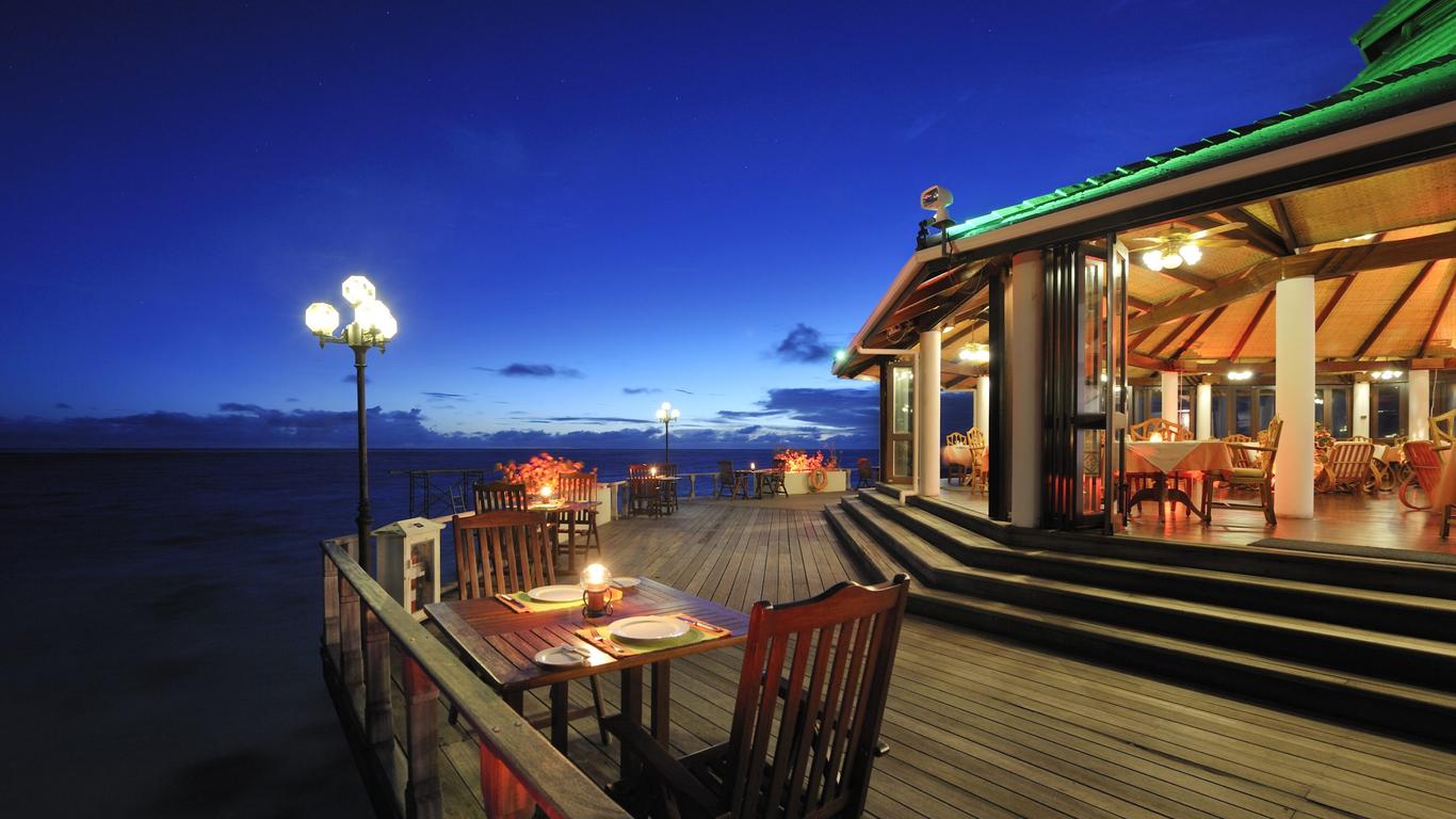 Sun Island Resort & Spa
